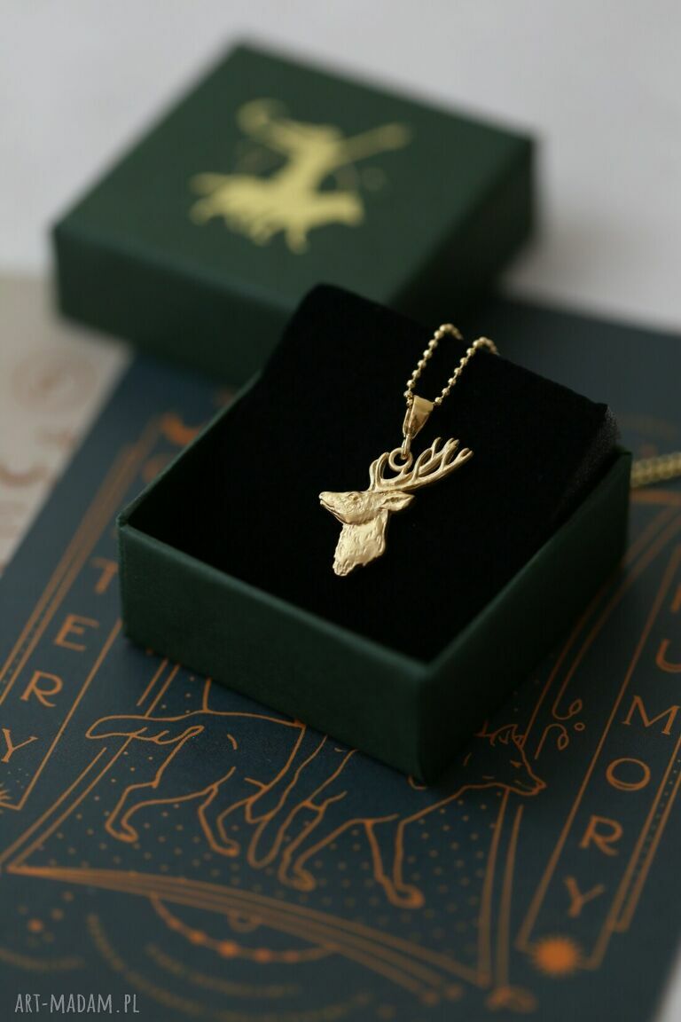 Jeleń mini amulet ze złoconego srebra 925 - wisiorek z regulacją