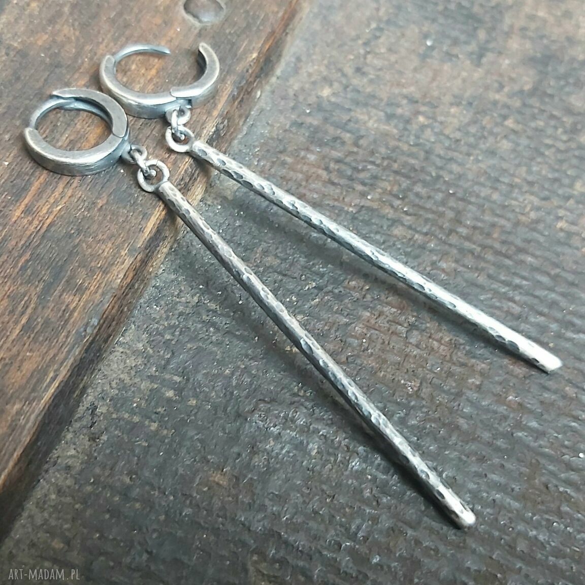 Minimalistyczne kolczyki srebrne, słupki ręczne wykonanie