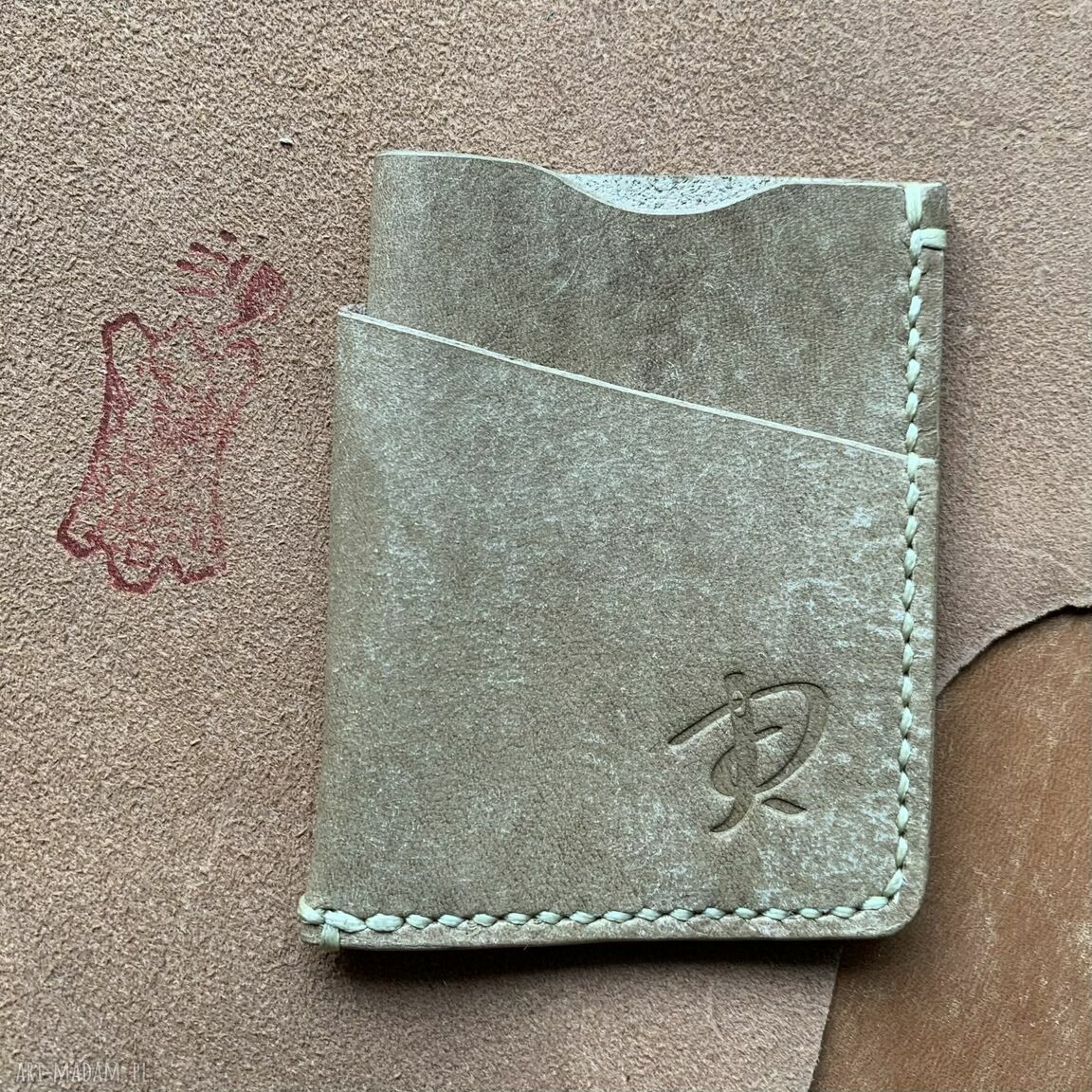 portfele: Minimalistyczny beżowy portfel ze skóry ręcznie uszyty. robione