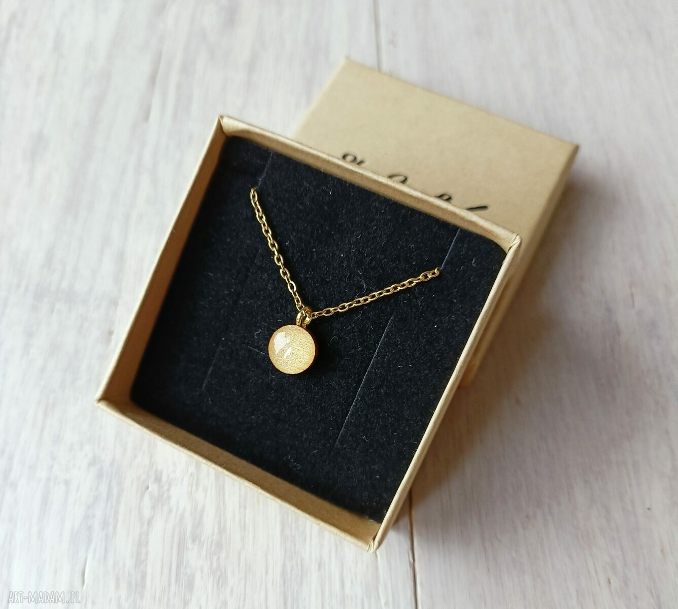 Minimalistyczny naszyjnik „ZŁOTA DROBINA” z drewna i żywicy - handmade
