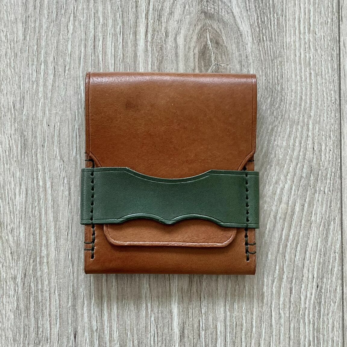 Portfel brązowo zielony karty wykonany skóry ręcznie uszyty