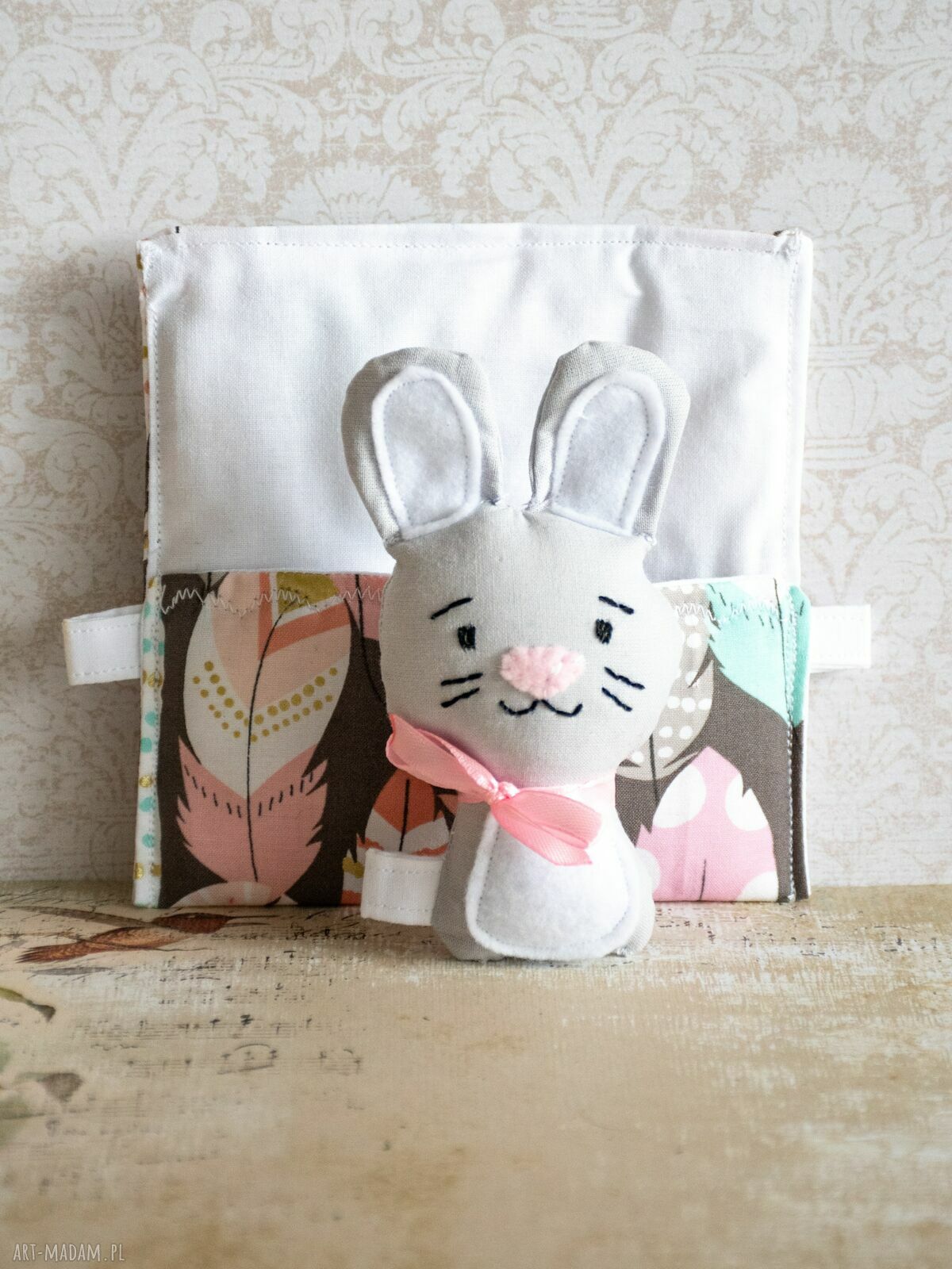 Minisie w śpiworku - Króliczek szary (ręcznie wykonana maskotka 10 cm)