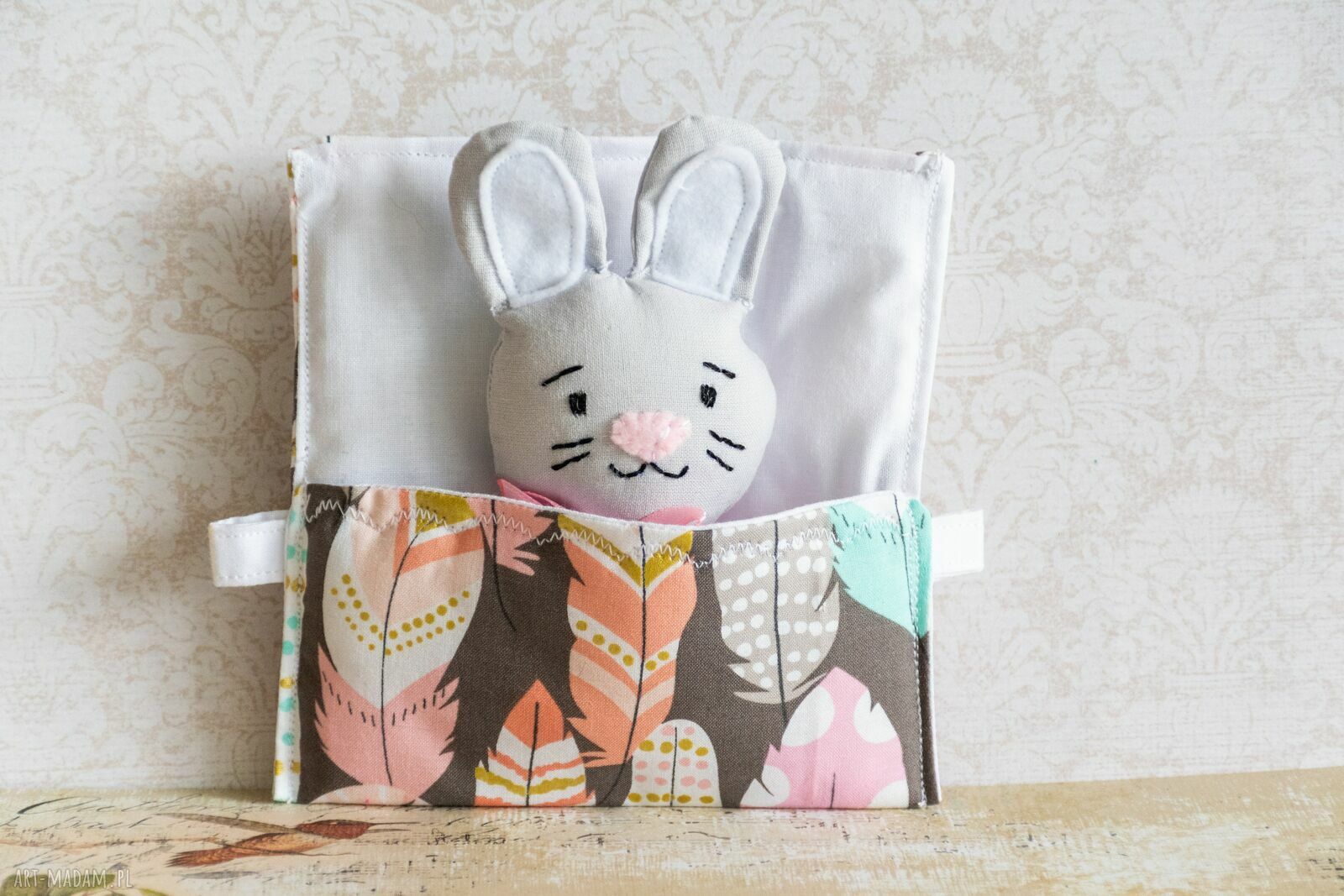 Minisie w śpiworku - Króliczek szary (ręcznie wykonana maskotka 10 cm)