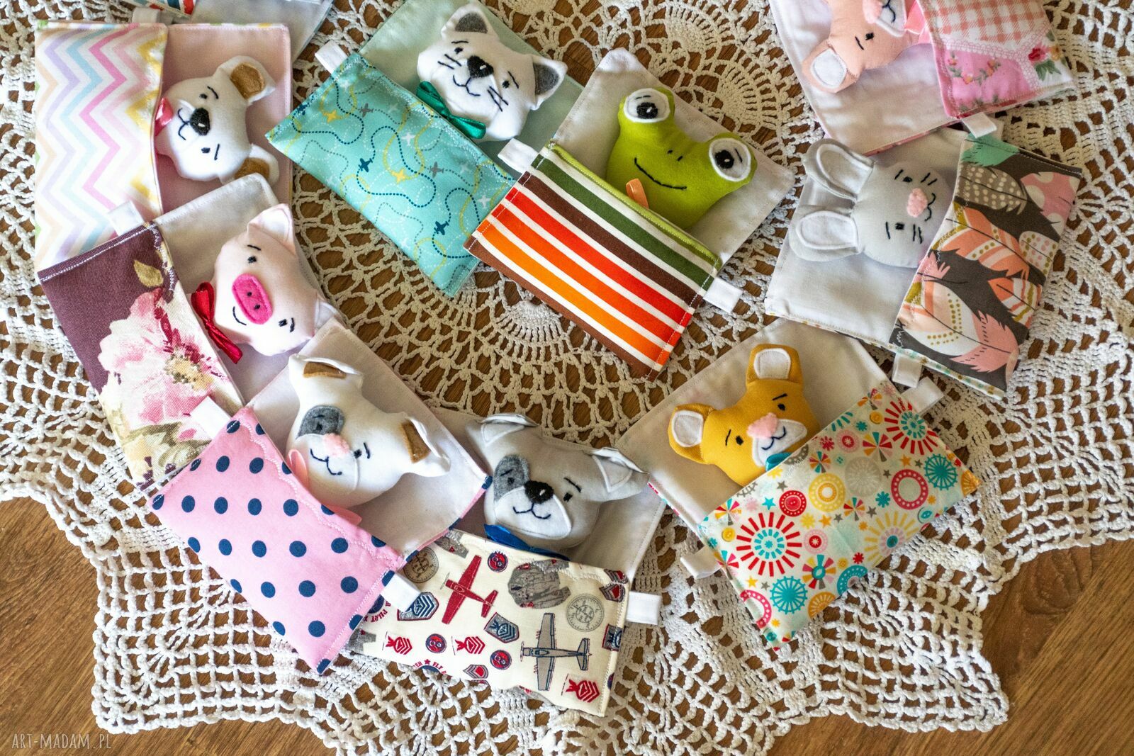 Minisie w śpiworku - Króliczek szary (ręcznie wykonana maskotka 10 cm)