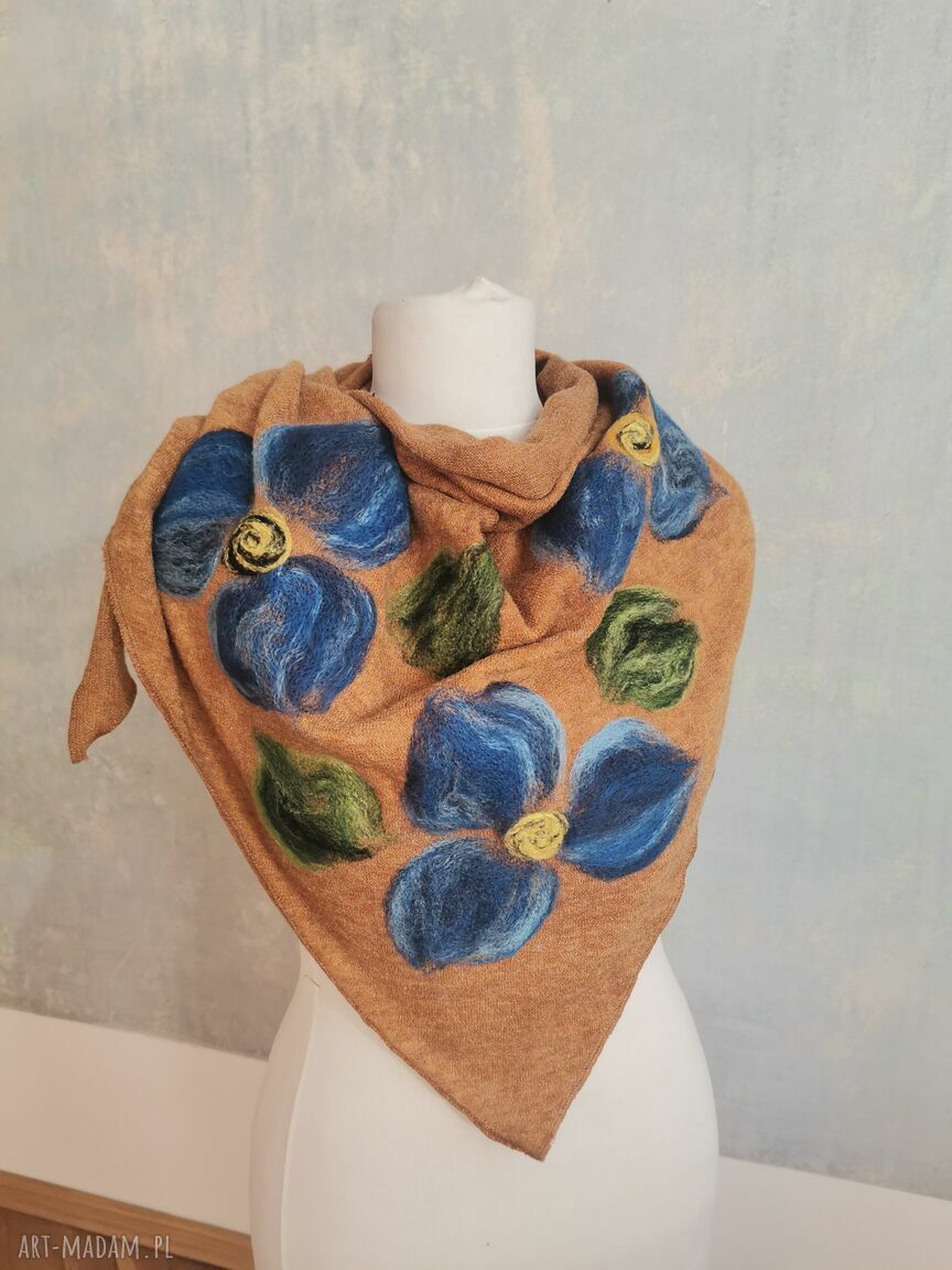 Miodowa chusta handmade z wełny merynosów - filcowane elementy folk - Ruda Klara
