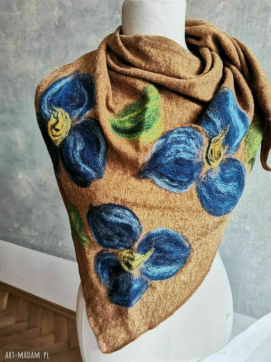 Miodowaa chusta handmade z wełny merynosów - boho etno 120x185 cm
