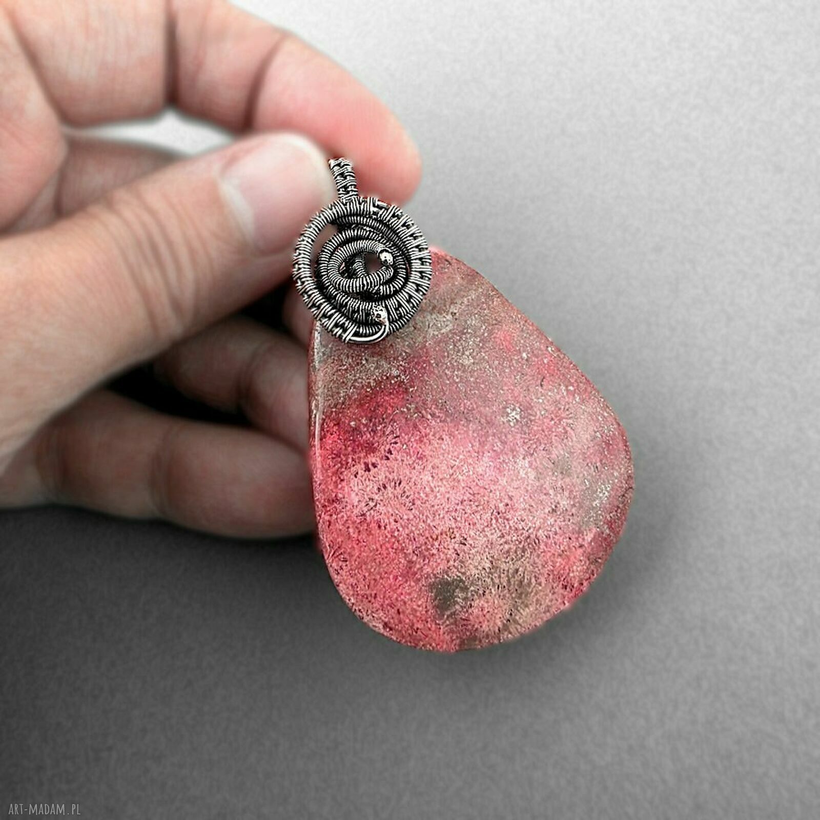 Wisiorek Mira z różowym jaspisem w oksydowanym srebrze - wire wrapping