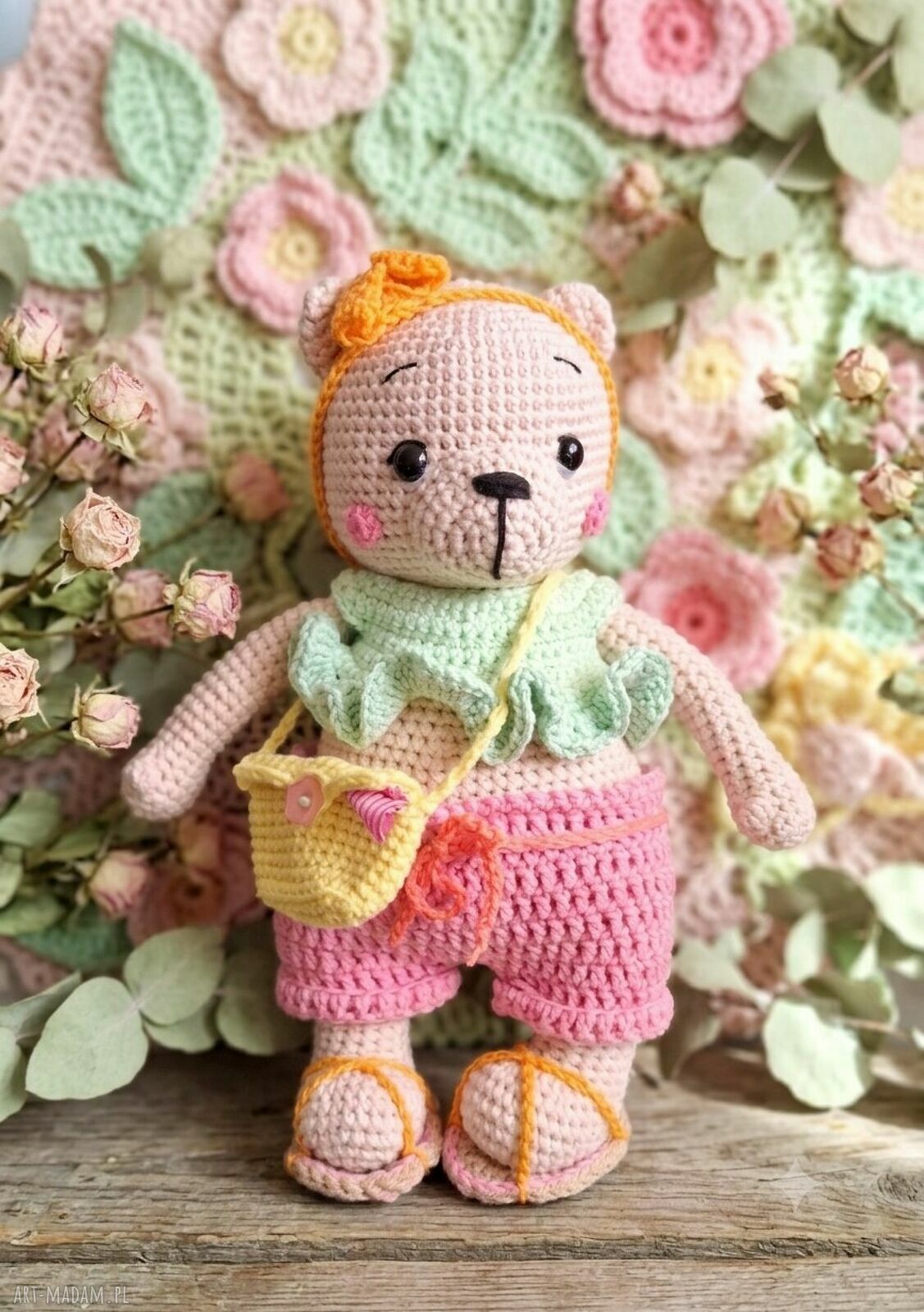 Miś Helenka - ręcznie wykonana maskotka amigurumi 25 cm