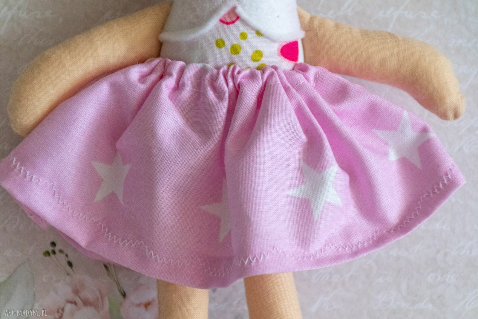 Miś Maluszek Zuzia 23 cm - klasyczna maskotka do przytulania