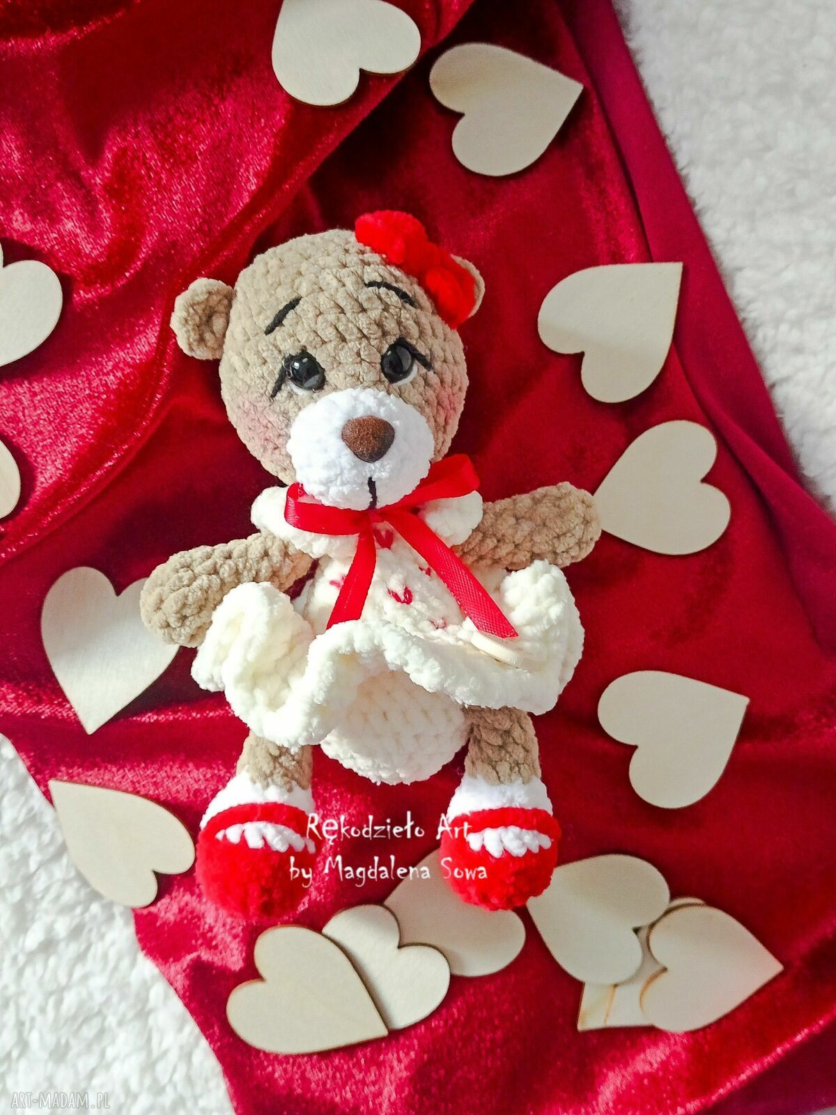 Miś na szydełku - urocza maskotka handmade na prezent dla dziecka