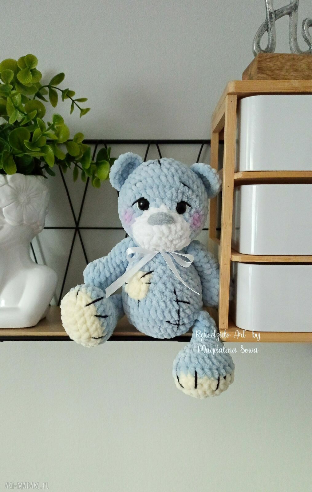Miś na szydełku Misiu - ręcznie robiona maskotka dla dziecka (ok. 22 cm)