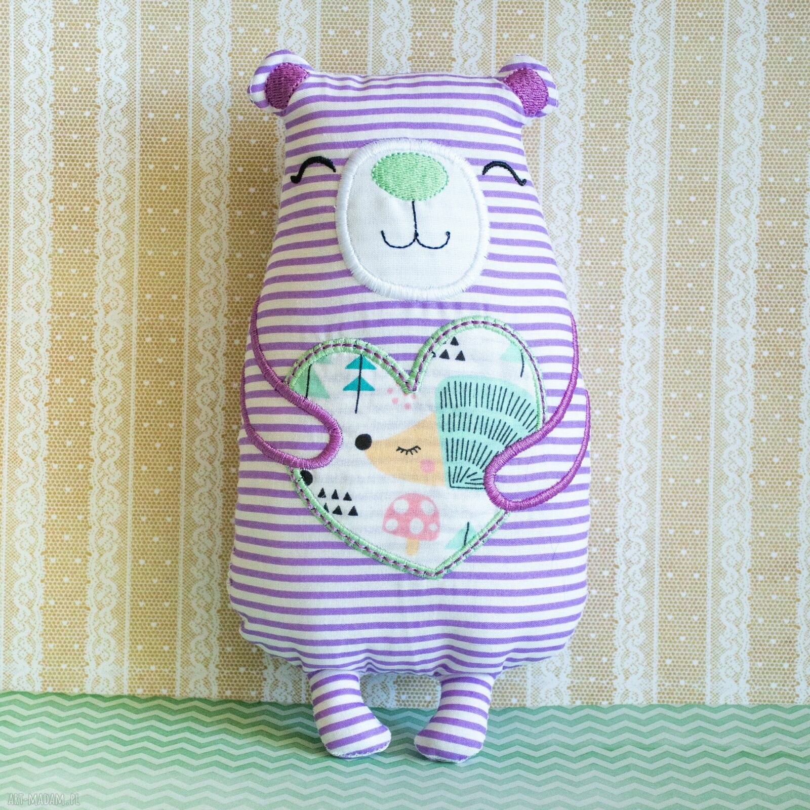 Miś serduszko Antek - ręcznie szyta maskotka 21 cm
