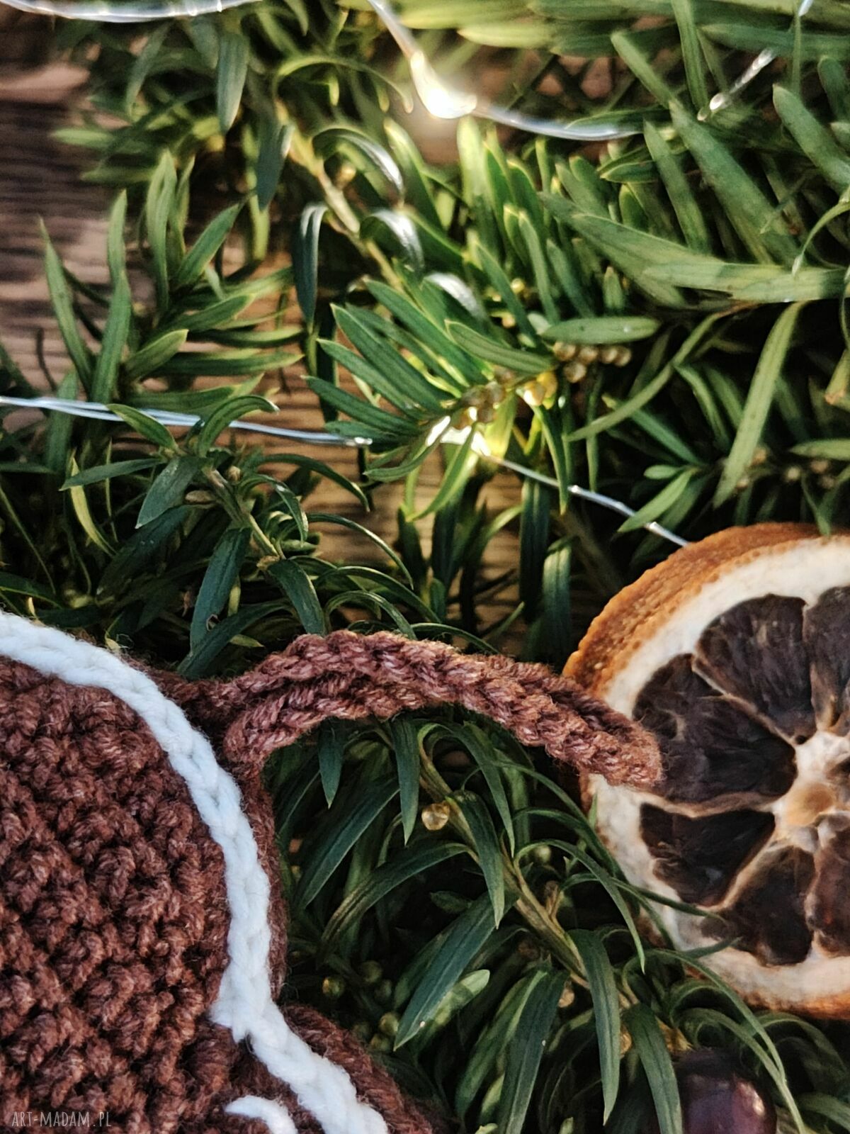 Miś szydełkowy pierniczek - ozdoba choinkowa handmade