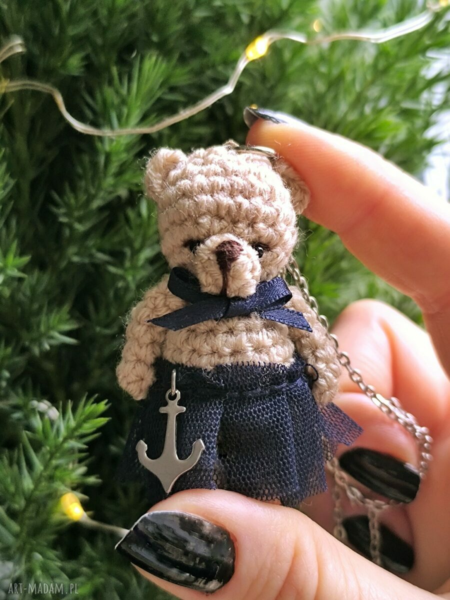 Miś wisiorek naszyjnik Klara - Moremi Dolls (ręcznie robiony)
