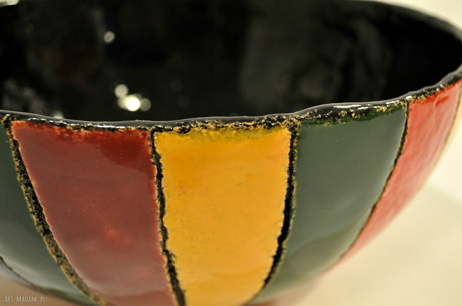 Misa ceramiczna pasiasta