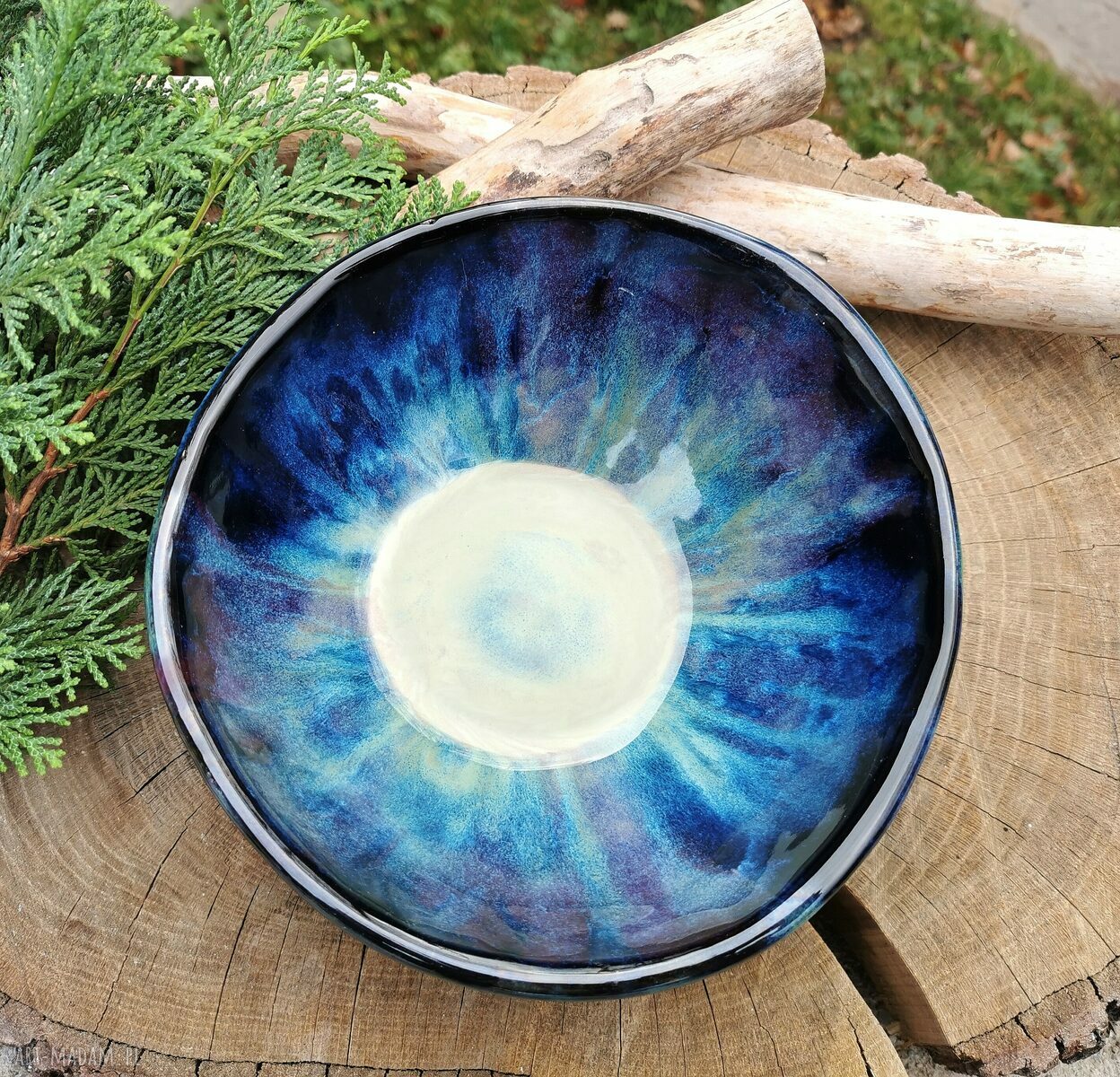 Ceramiczna misa z napisem „Żyj kolorowo” i motywem ważek - kamionka Galaxy