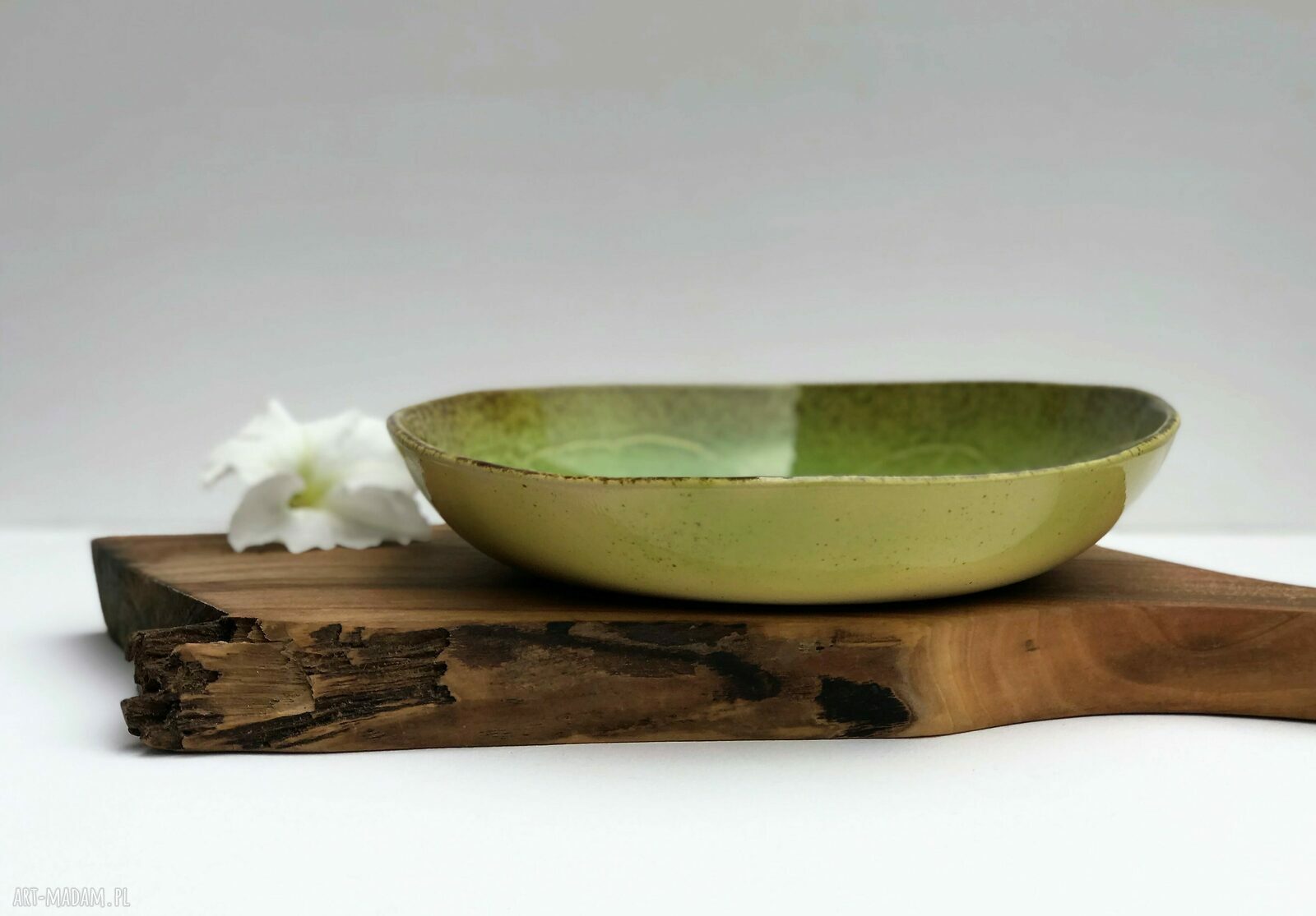 Misa ceramiczna Liść Monstery - rękodzieło do serwowania i dekoracji