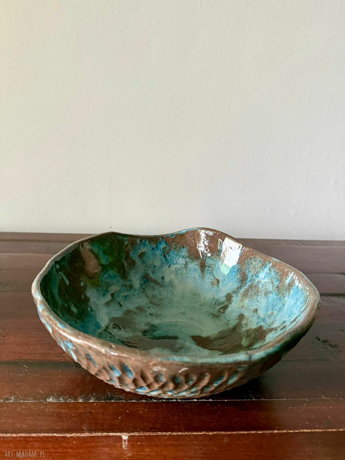 Misa ceramiczna z kolekcji Deep Lines - ręcznie szkliwiona