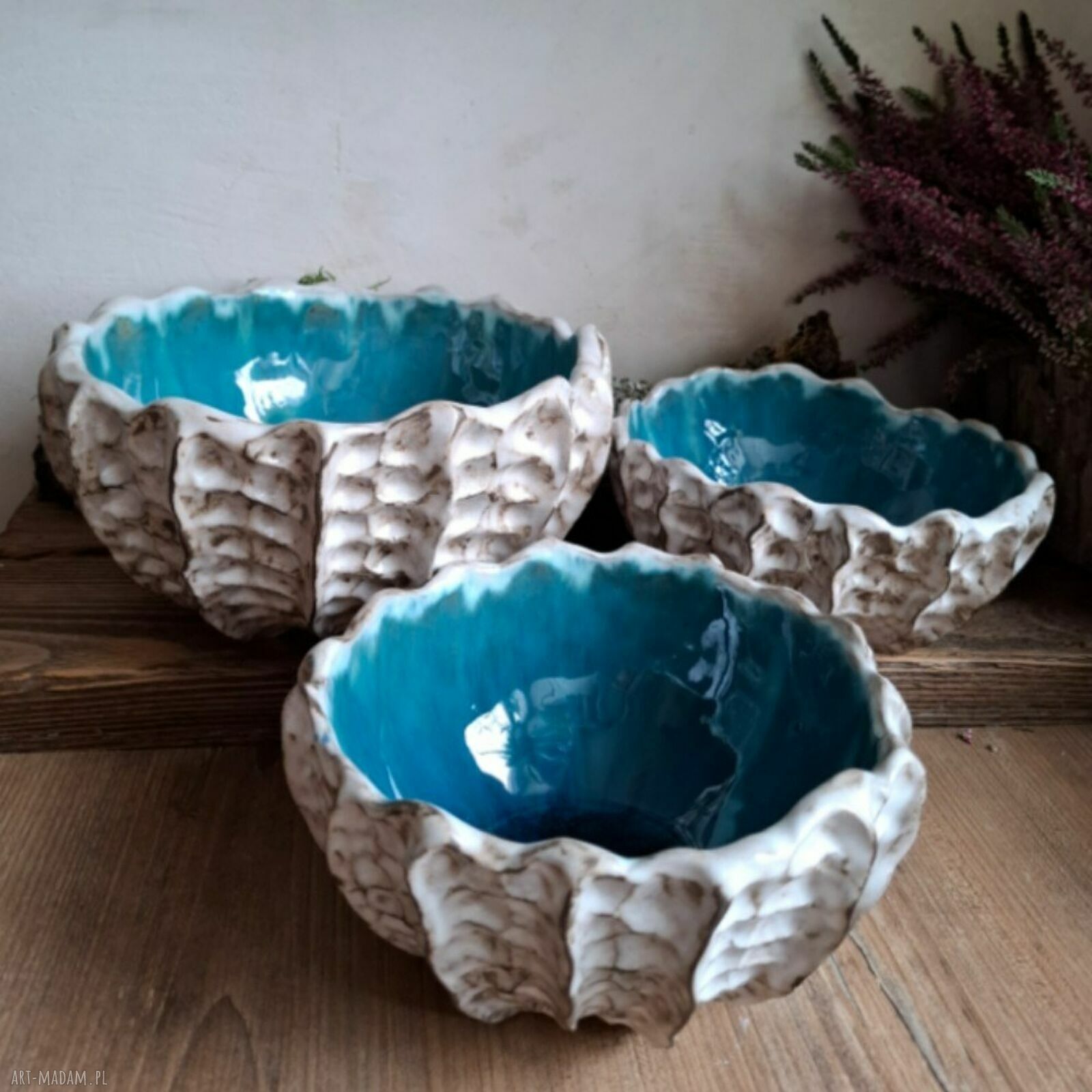 Misa ceramiczna Muszla morska - ręcznie lepiona z granatowym i turkusowym szkliwem