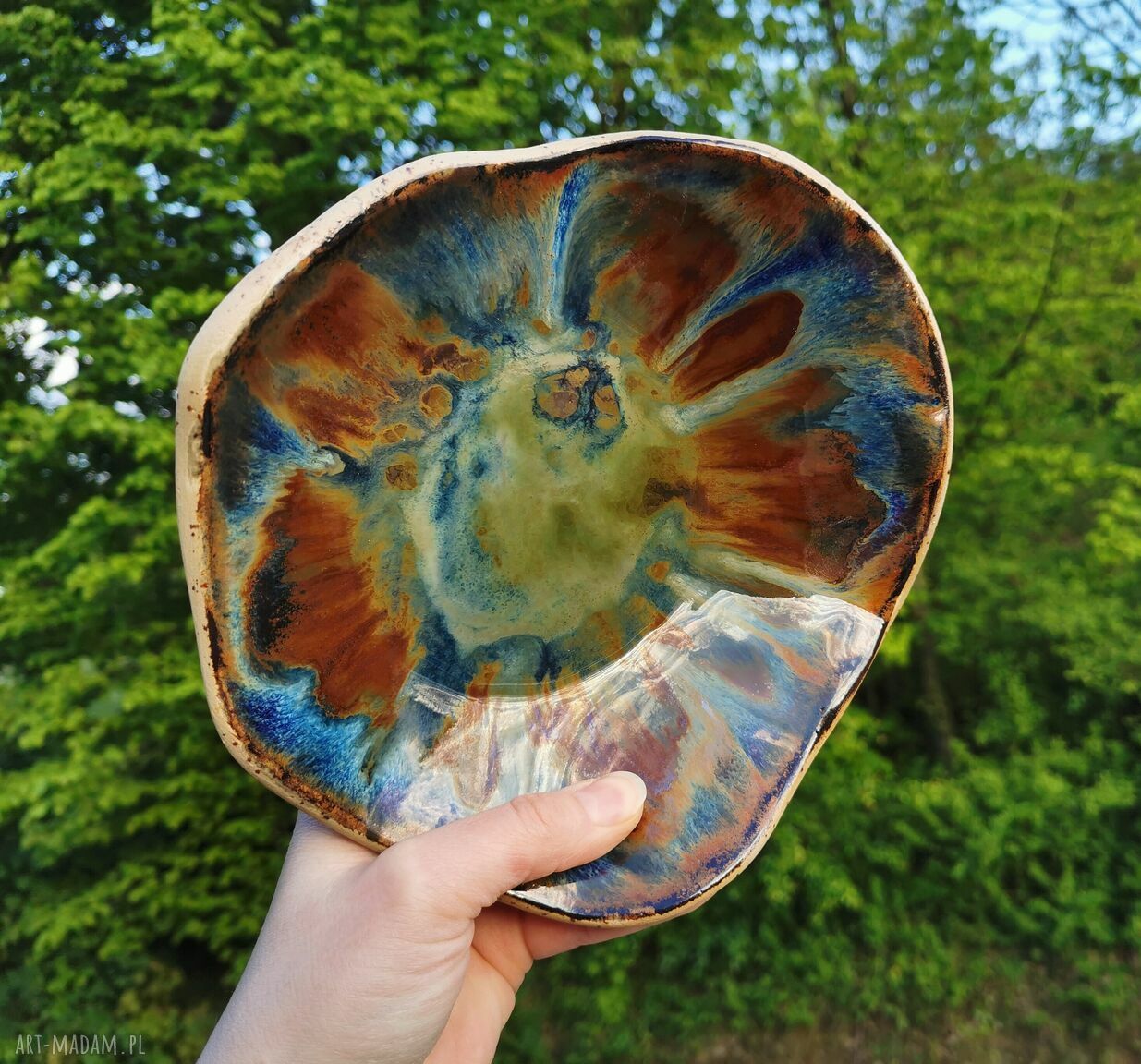 Misa ceramiczna 'Półnisek' c234 - autorska patera z jasnej gliny
