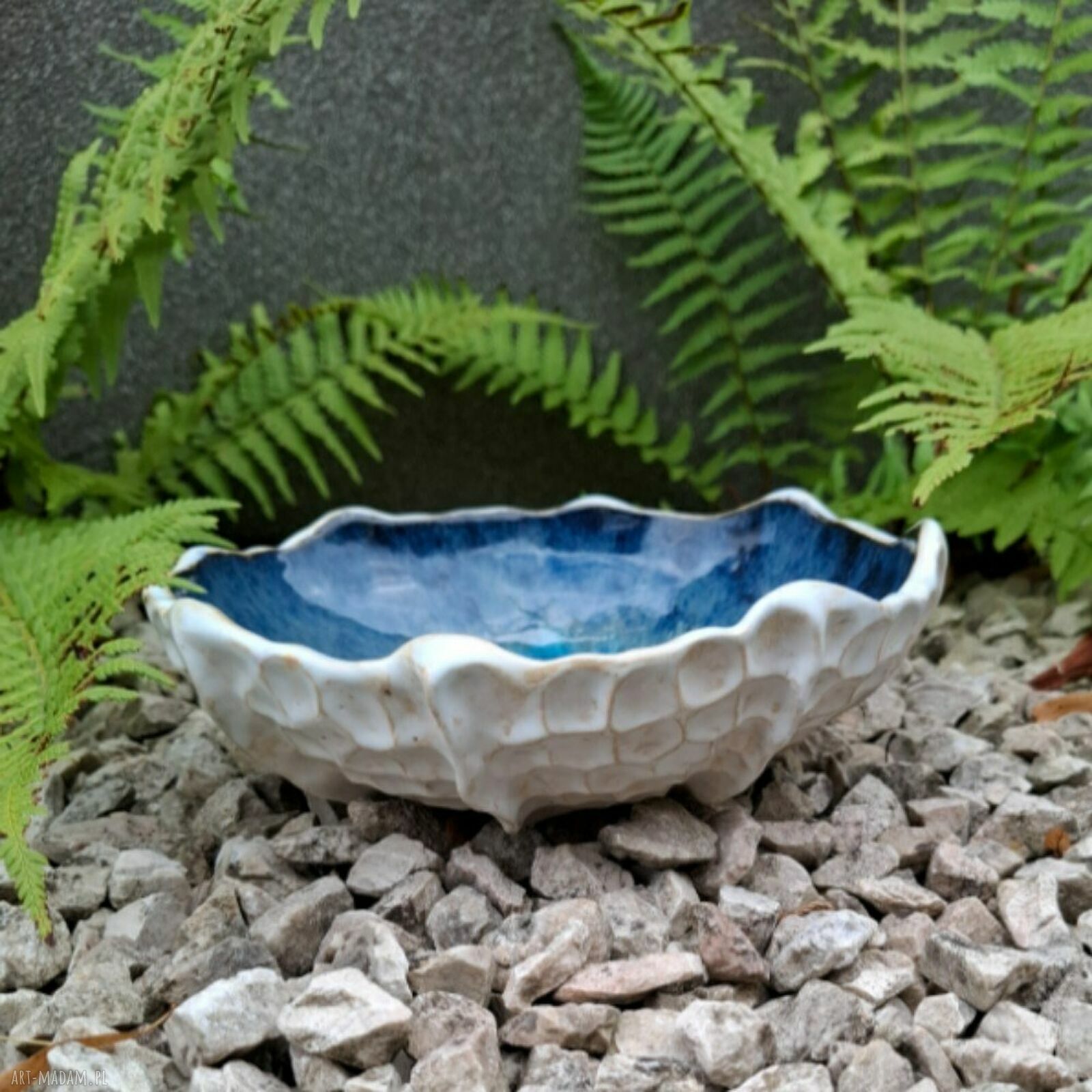 Misa ceramiczna ręcznie rzeźbiona Muszla