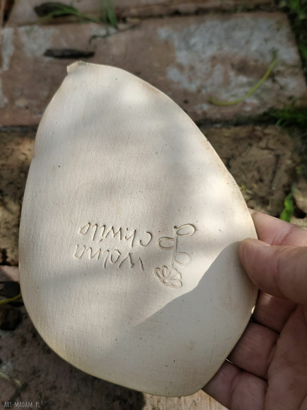Ceramiczna miseczka - pojemnik na biżuterię w formie liścia (handmade)