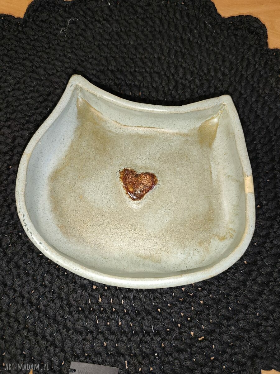 Miseczka ceramiczna w kształcie kota - ręcznie lepiona (14 x 13 cm)