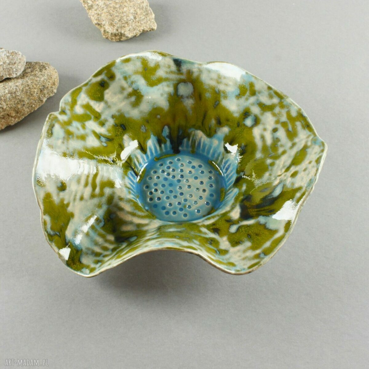 Miseczka Kwiat Ceramiczny - ręcznie lepiona pod biżuterię i drobiazgi