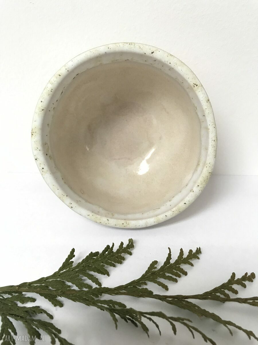 Ceramiczna miseczka na biżuterię i drobiazgi