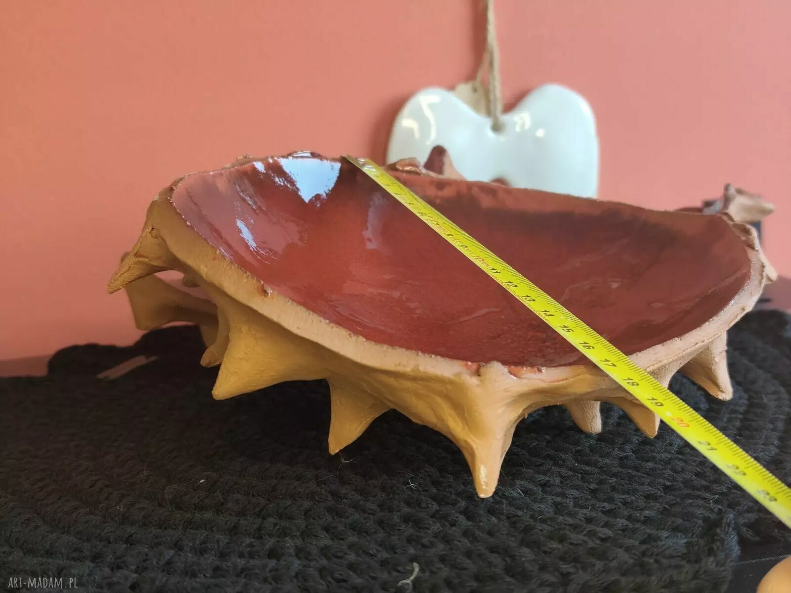 Miseczka ceramiczna w kształcie kasztana - czerwień wiśni