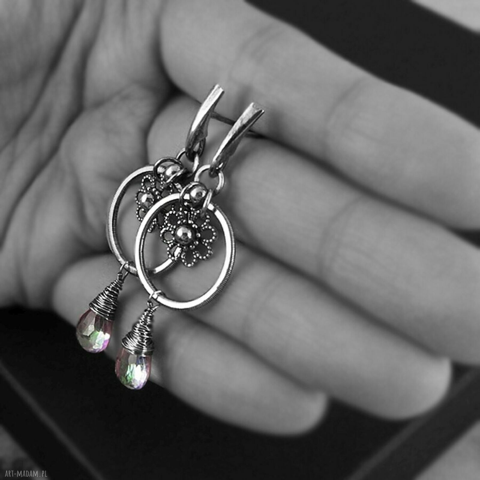 Mistyczne kwarce - srebrne kolczyki lub klipsy z kwarcem Mystic w technice wire wrapping