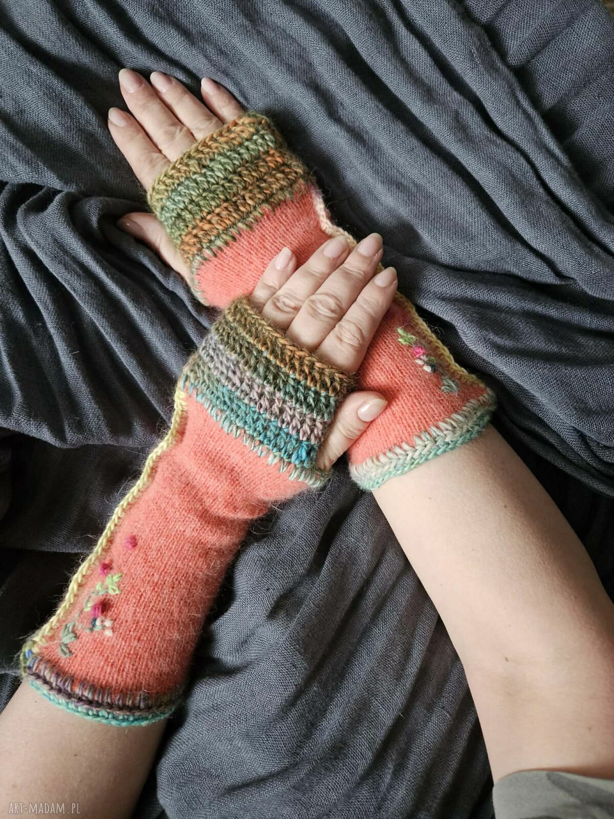 Mitenki na dłonie handmade z wełny - na prezent, rozmiar S-M