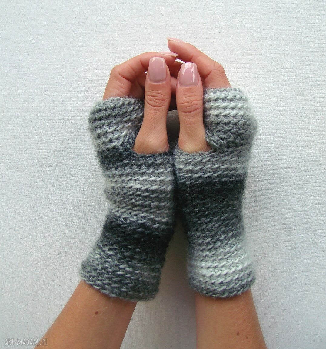 Mitenki w szarościach - ręcznie robione i ciepłe na jesień (S/M)
