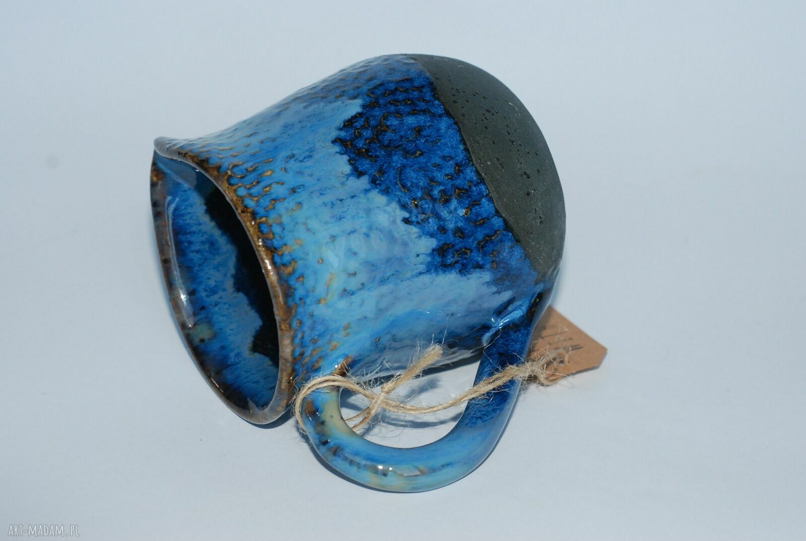 Mlecznik ceramiczny z kolekcji Morska toń
