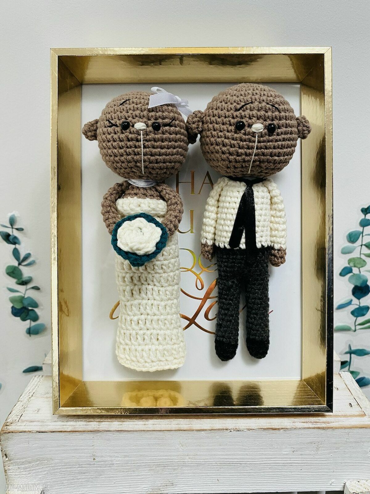 Młoda Para misie w złotej ramce - ręcznie robiony prezent ślubny (handmade)