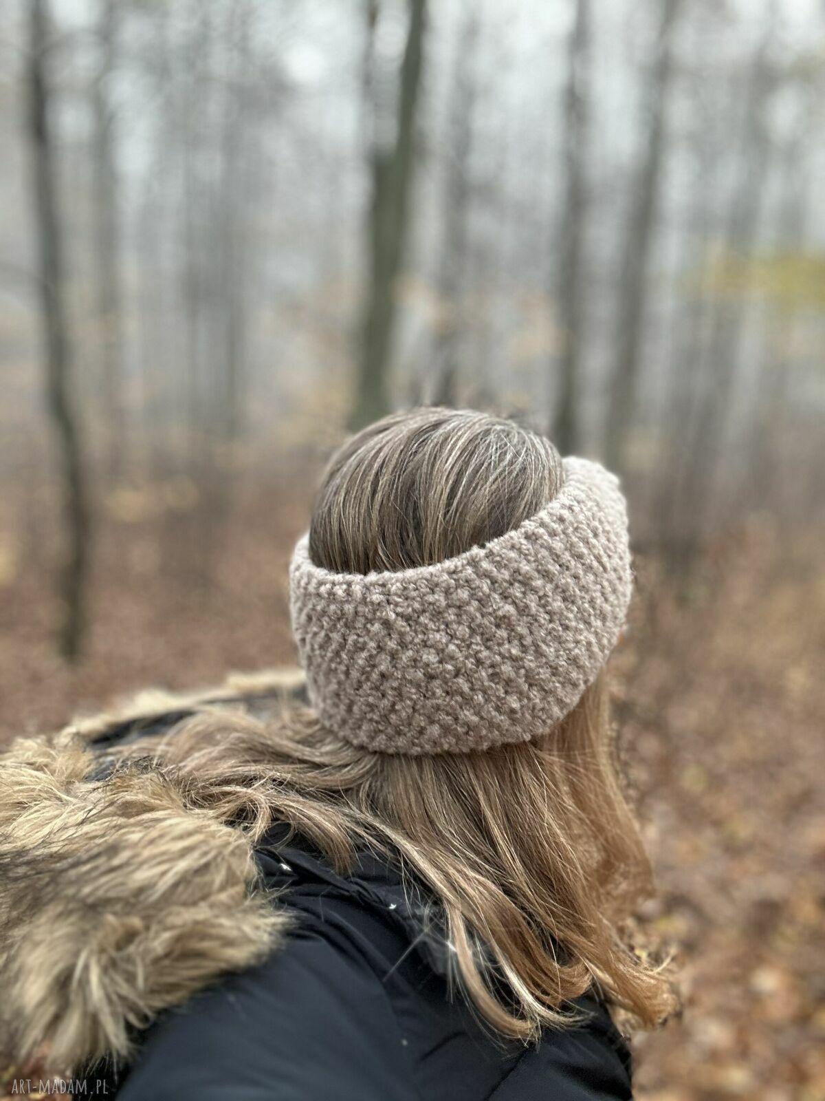 Modna opaska wełniana damska TWIST BOUCLE w kolorze ciemny beż - merino i alpaka