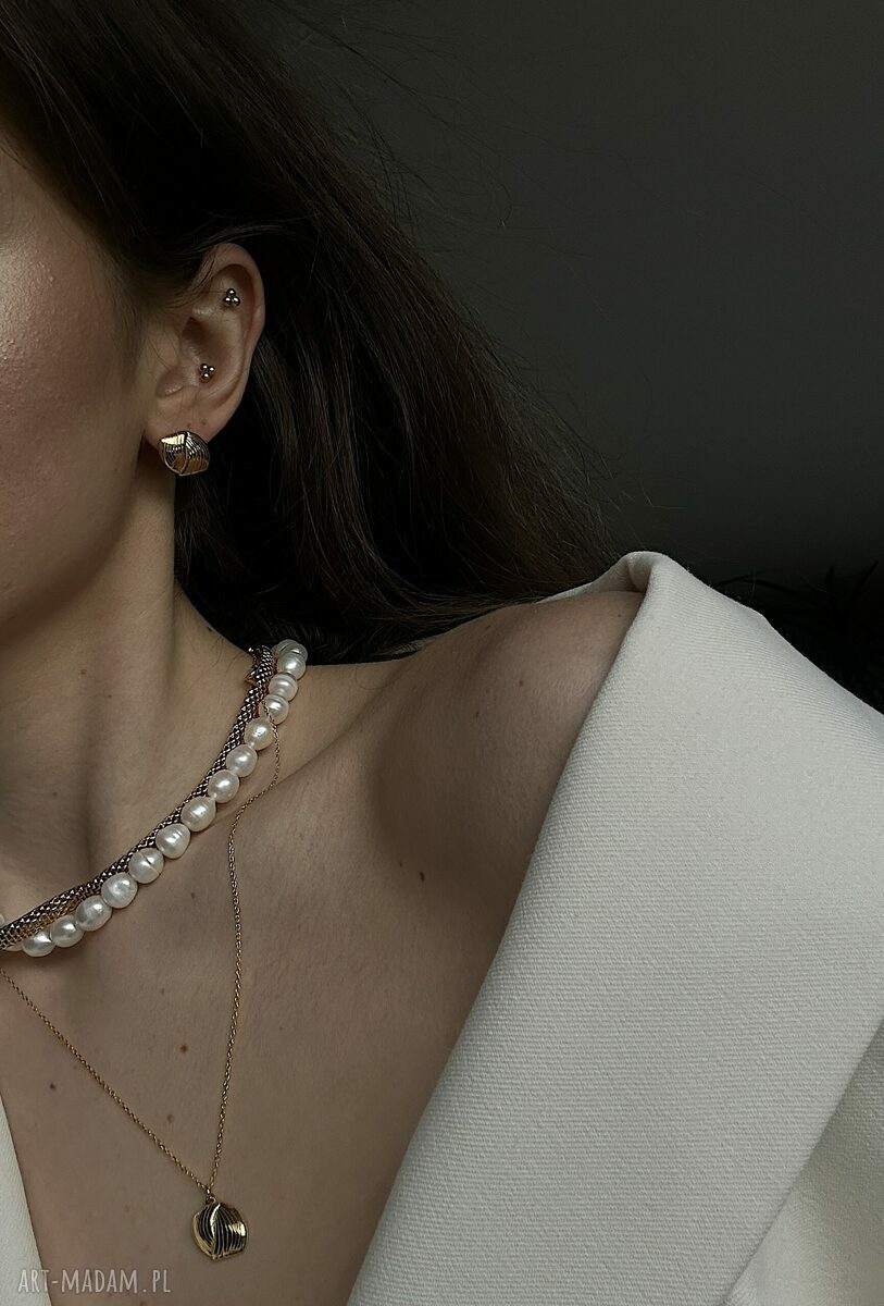 naszyjniki: Złoty naszyjnik z plecioną retro zawieszką ręcznie wykonane