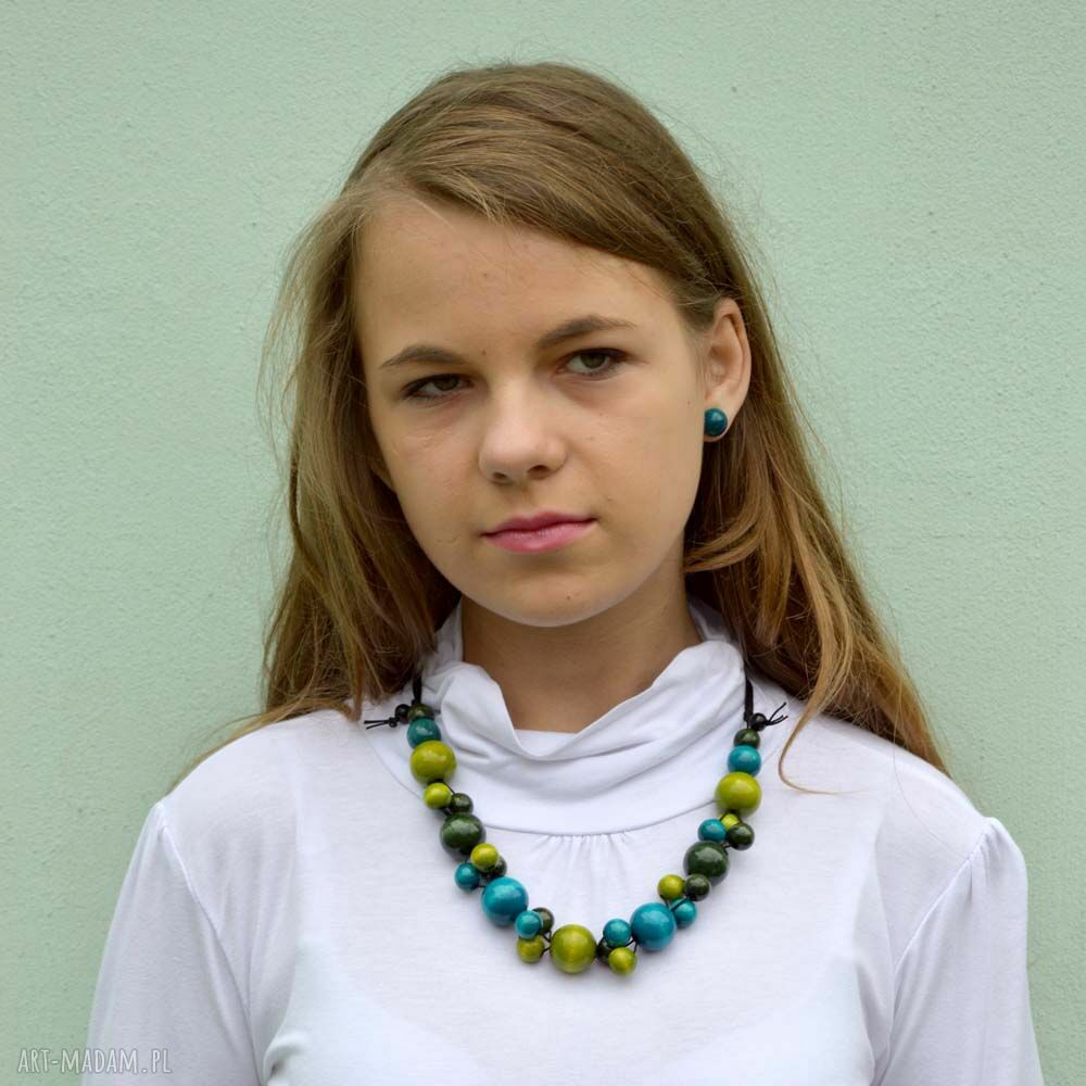 Morskie zielono-niebieskie korale drewniane - krótkie naszyjnik boho z polskich koralików bukowych