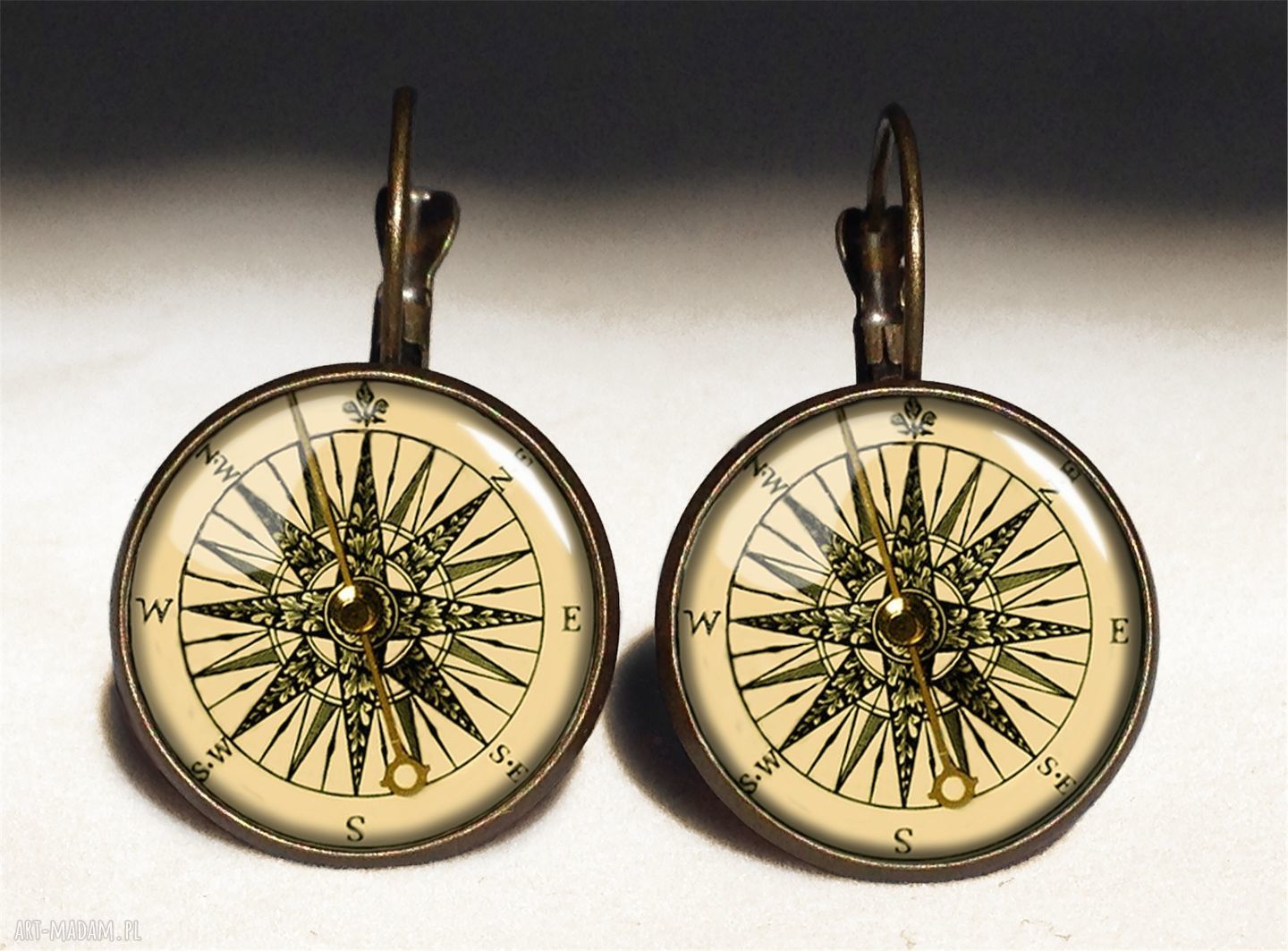 naszyjniki: Kompas Medalion z łańcuszkiem Hand Made