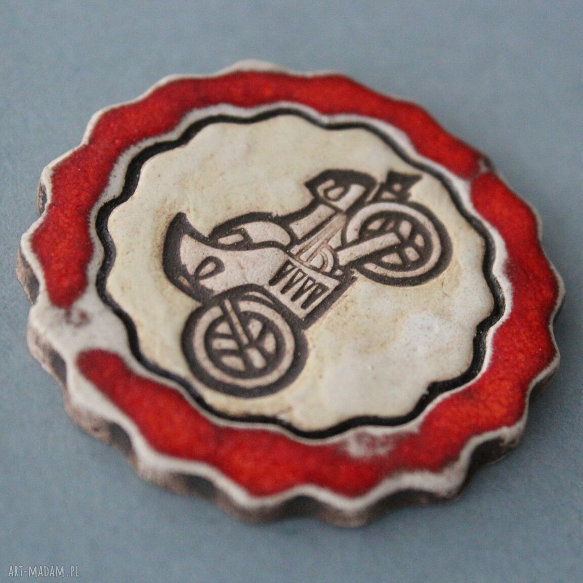Motor-magnes ceramiczny MOTOR - prezent na lodówkę dla miłośniczki motorów
