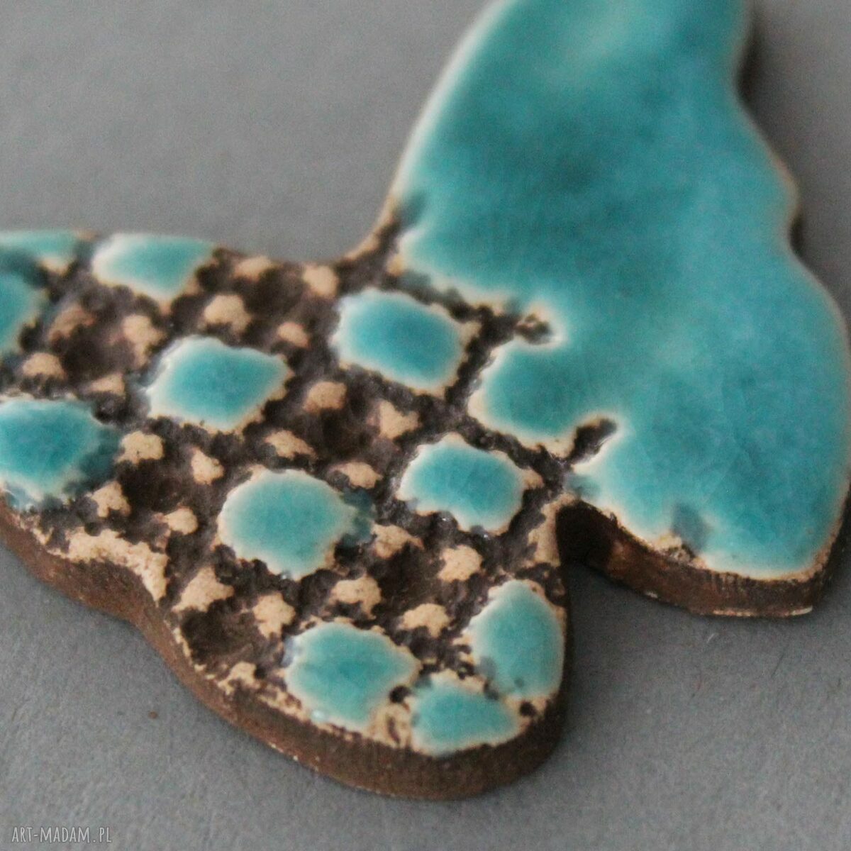 Motyl - broszka ceramiczna dla niej