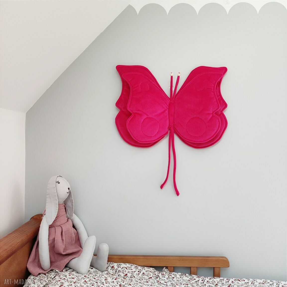Zawieszka motyl 3D do pokoju księżniczki amarant