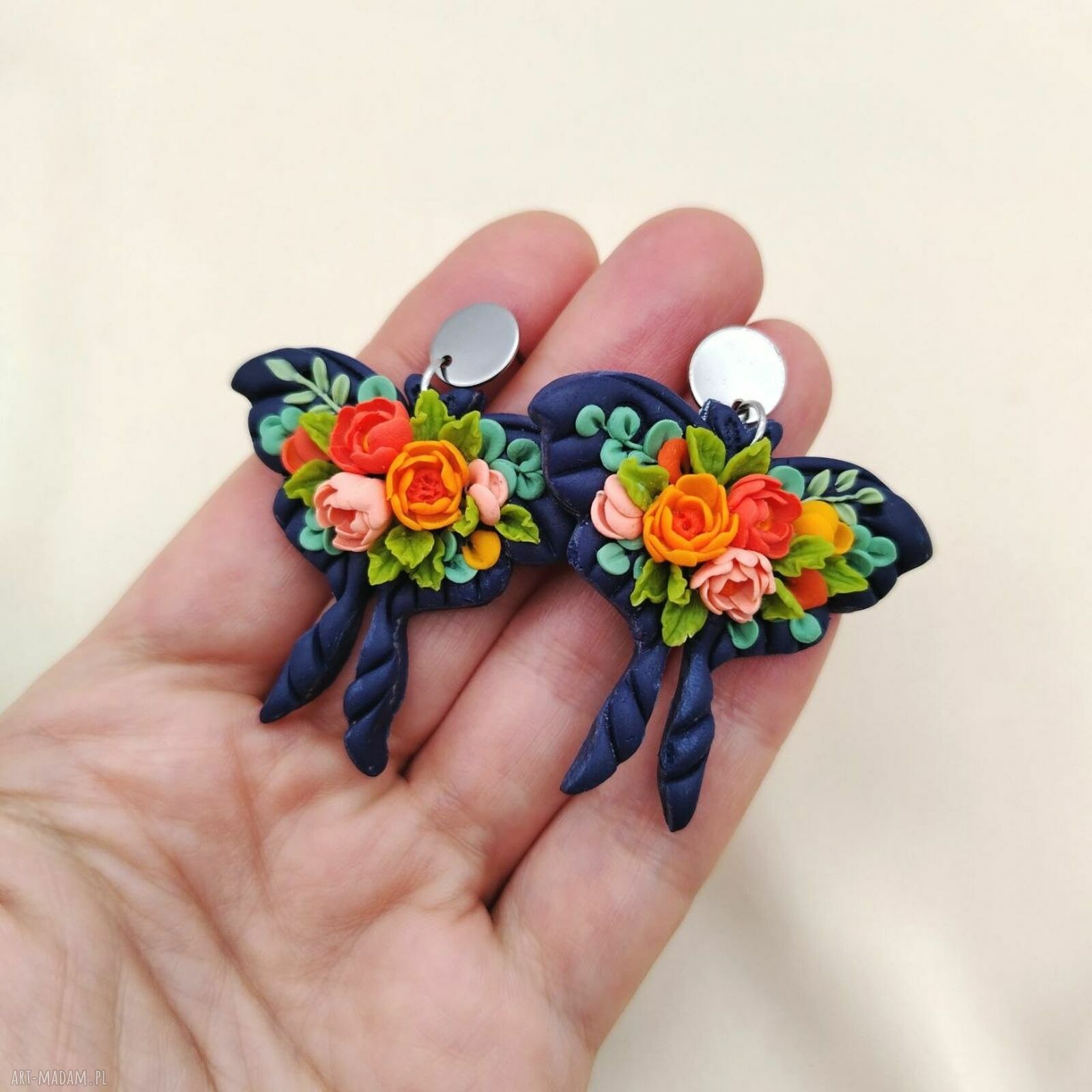 Kolczyki motylki z kwiatami - sztyfty handmade ze stali nierdzewnej