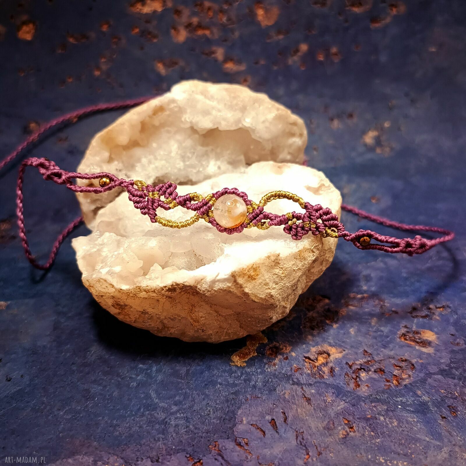 Ręcznie robiony choker „Mroczny Ogród” z cytrynem i hematytem w mikromakramie