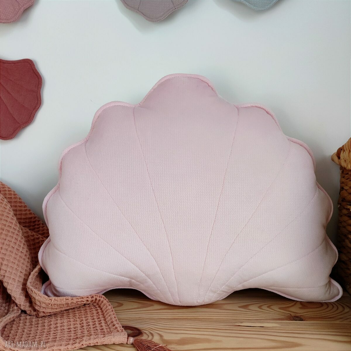 poduszki: Muszla poduszka dekoracja do salonu róż HandMade