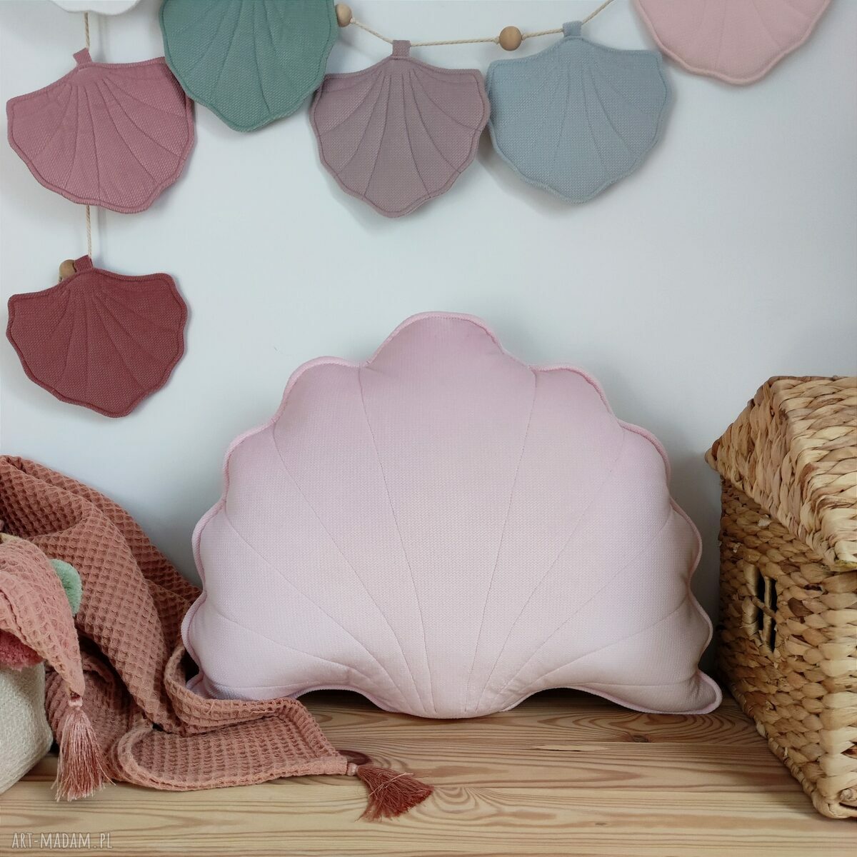 poduszki: Muszla poduszka dekoracja do salonu róż HandMade