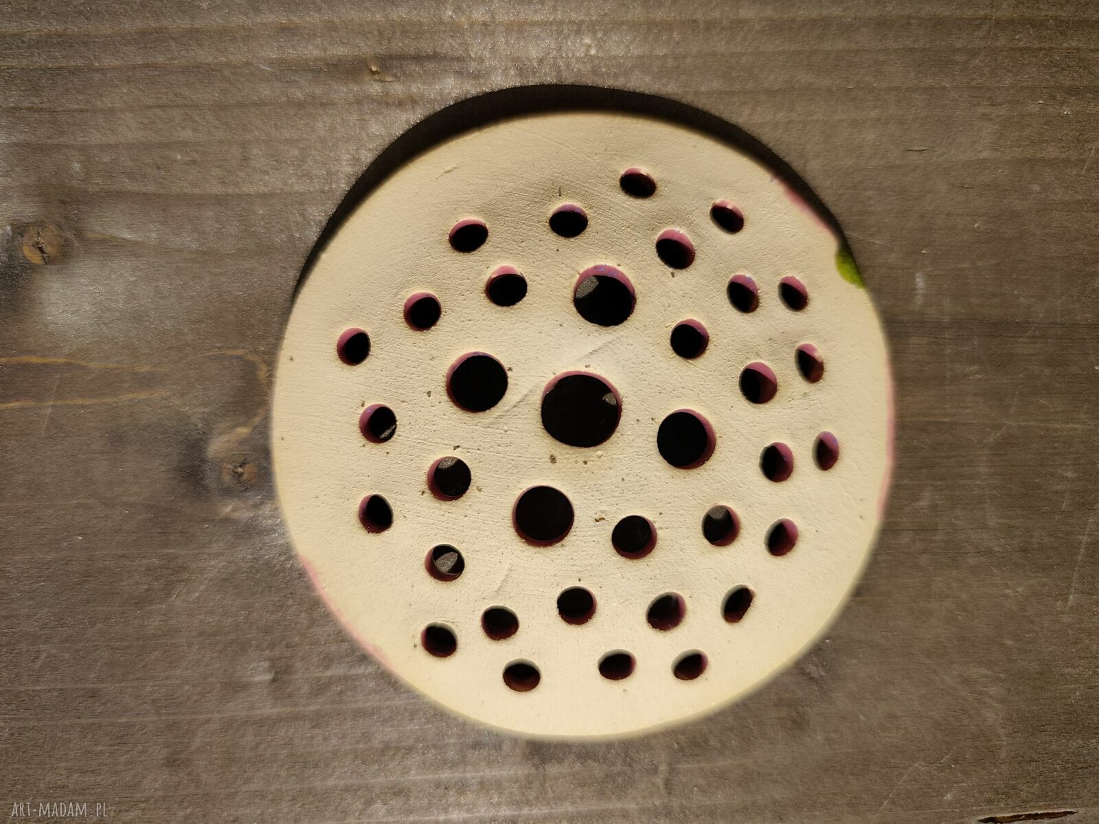 Mydelniczka ceramiczna w różu - ręcznie robione akcesorium do łazienki