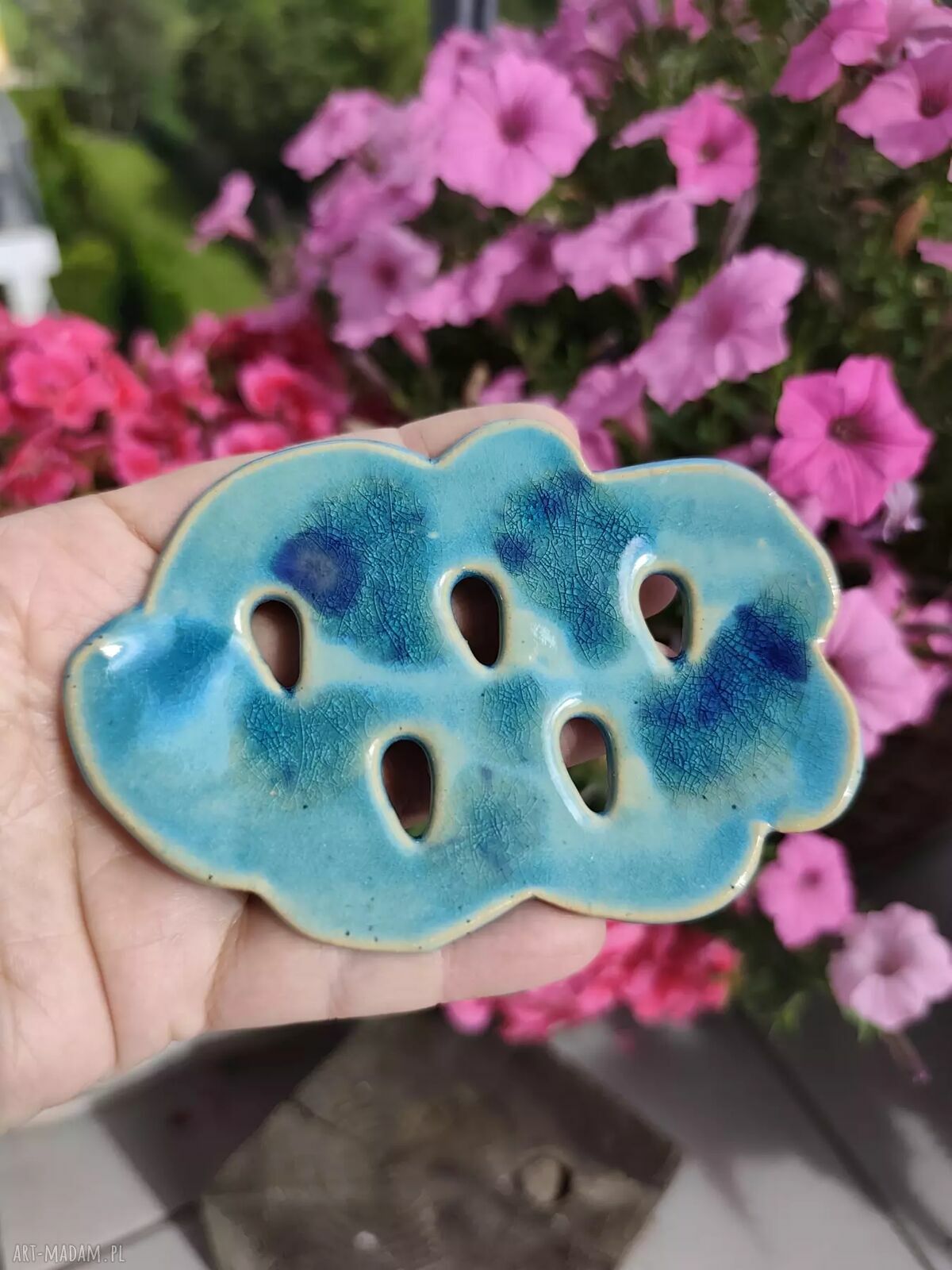 Ceramiczna mydelniczka w kształcie chmurki