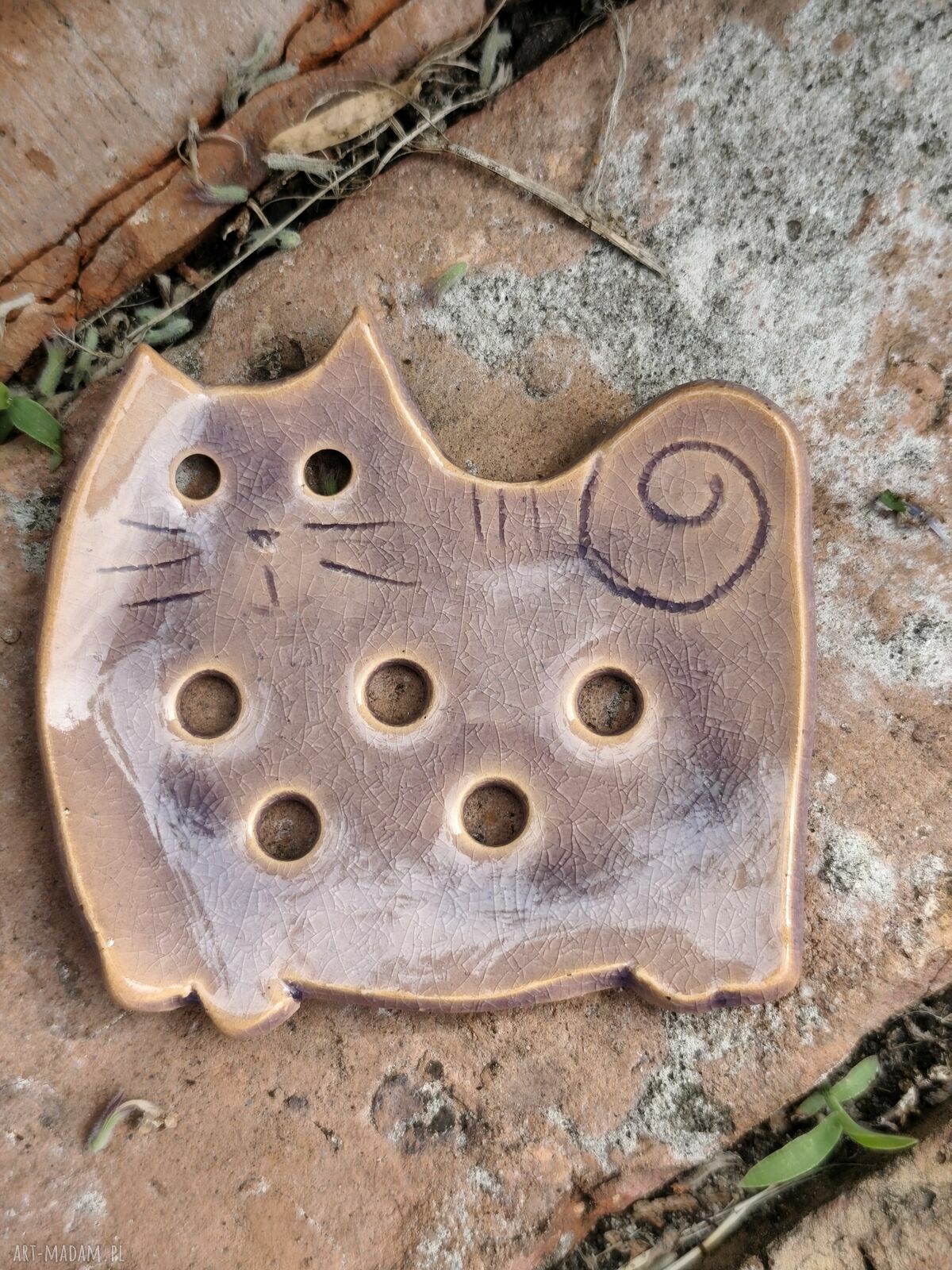 Mydelniczka ceramiczna Kot - praktyczna ozdoba do łazienki
