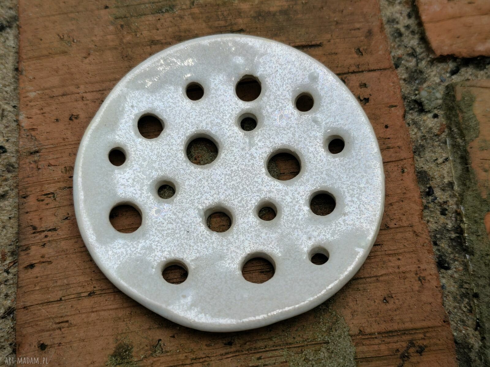 Mydelniczka ceramiczna kot - ręcznie robiona do łazienki